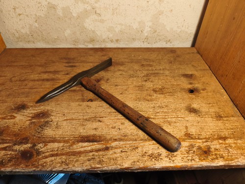 Alter hammer hacke - hammer,